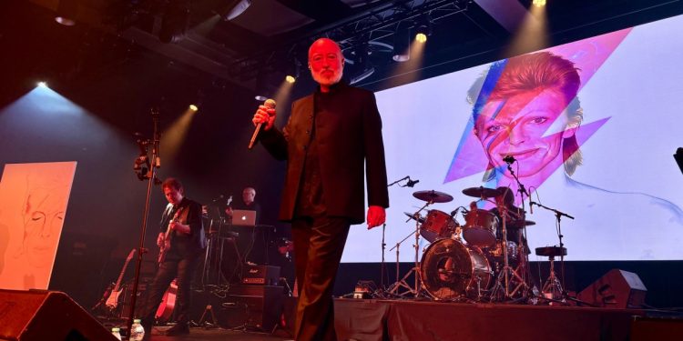 Concierto Homenaje a David Bowie en el Roig Arena
