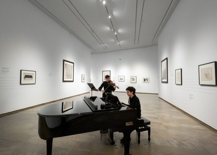 La música que inspiró a Chema Madoz en el Centre del Carme