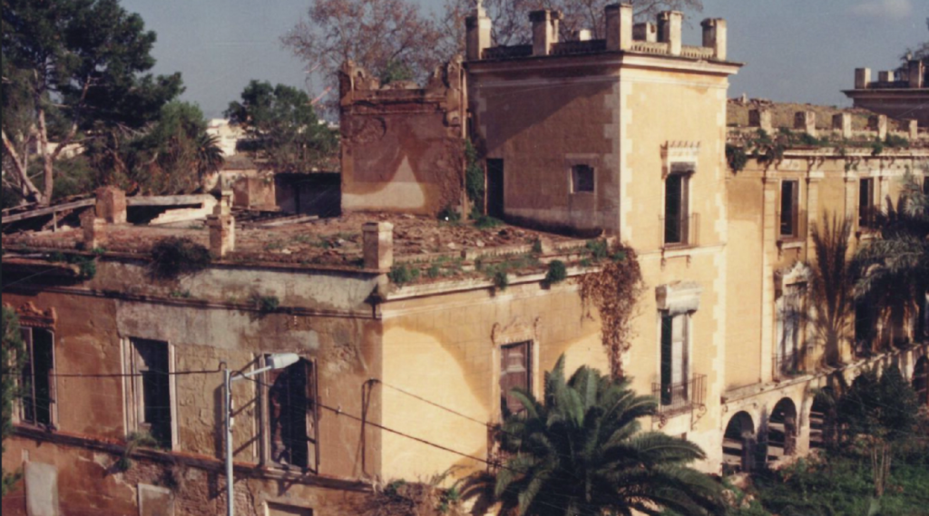 Palacio de los Condes de Ròtova en Moncada antes de la rehabilitación
